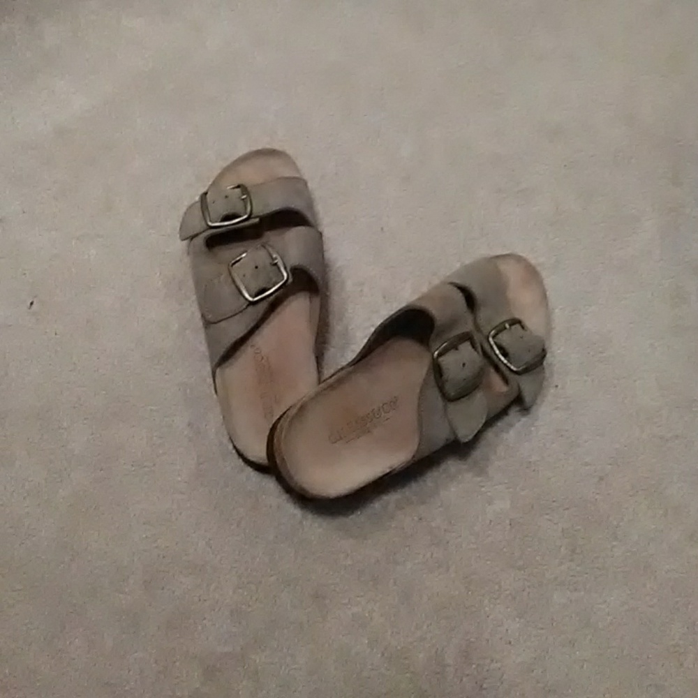 High-end Gray Sandels
